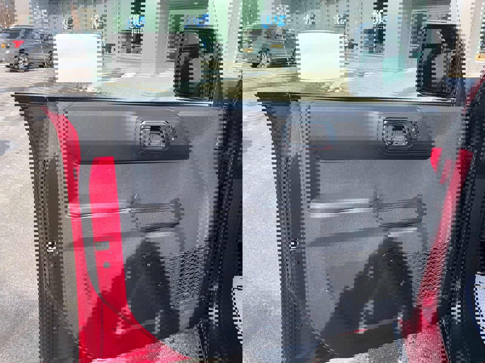 New 2025 Ford Bronco Badlands image 15