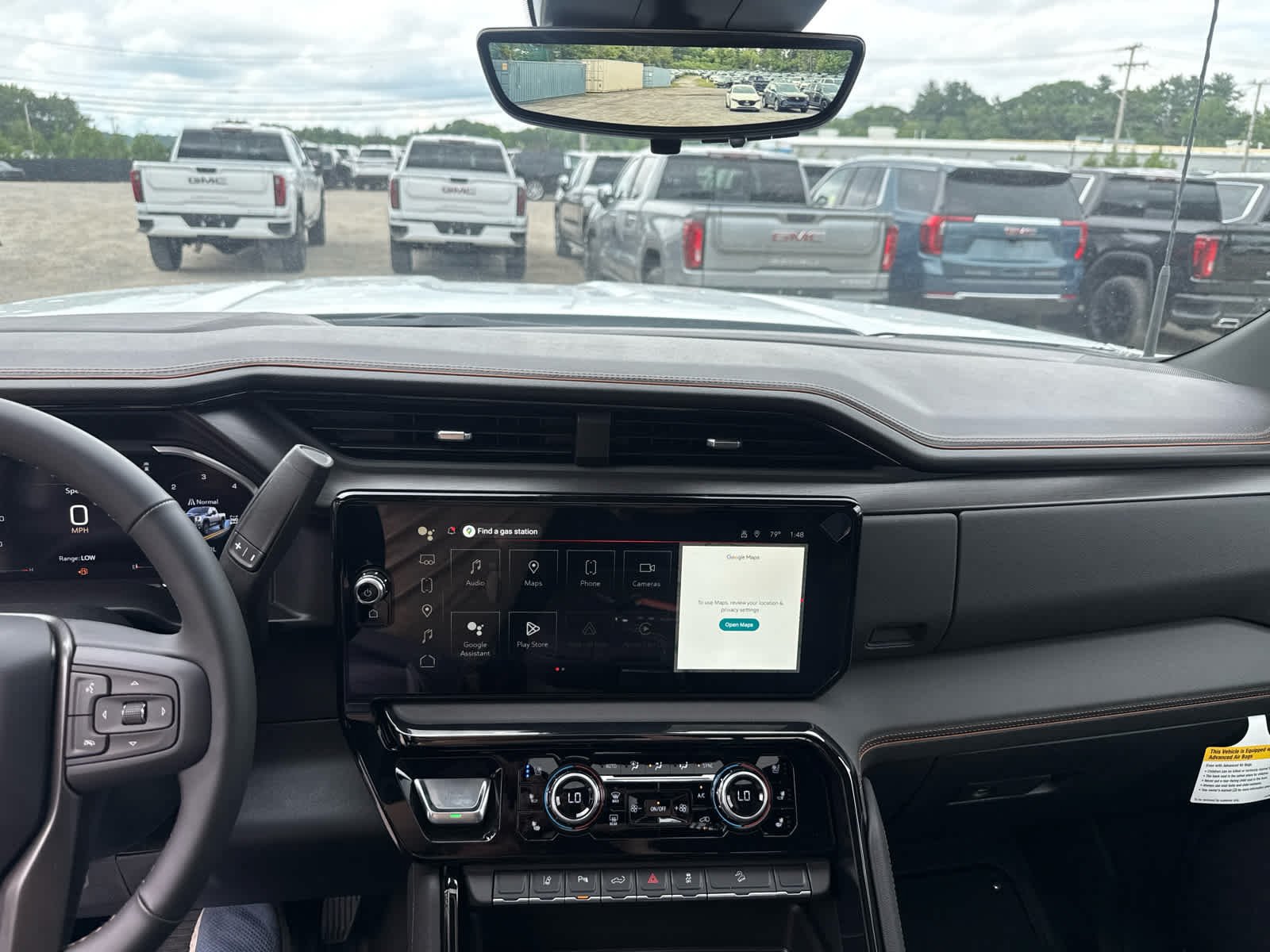 New 2026 GMC Sierra 2500 AT4 w/ Technology Package AWD/4WD image 17