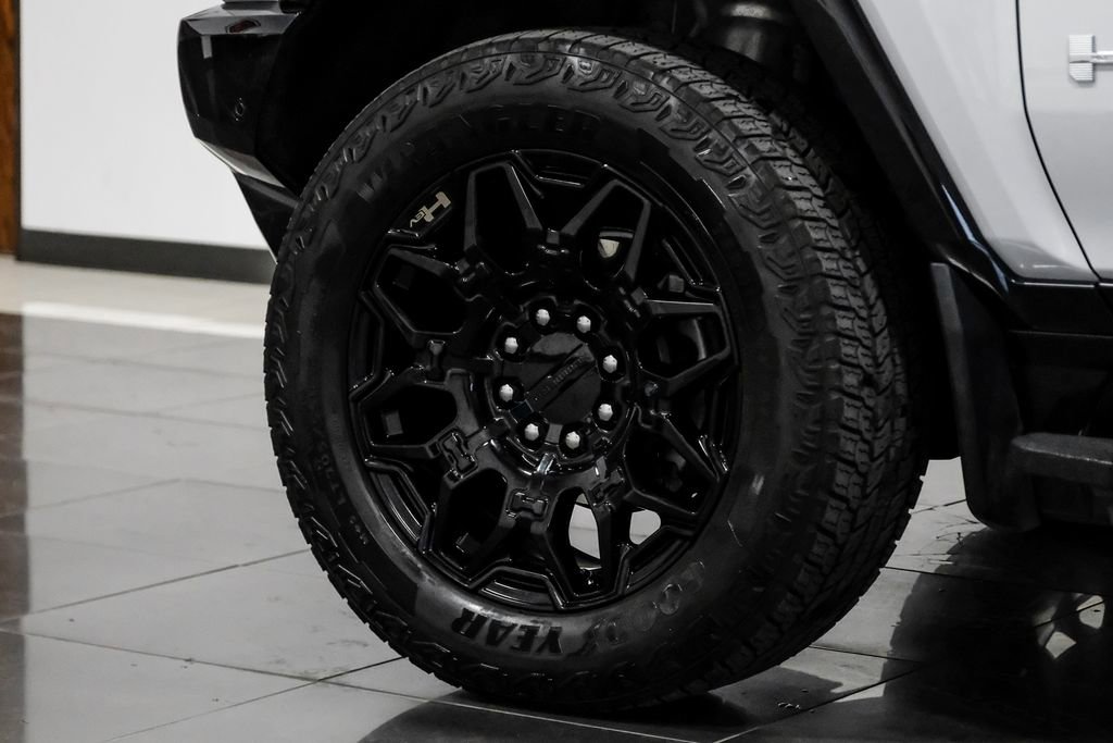 Used 2025 GMC Hummer EV 2X AWD/4WD image 55
