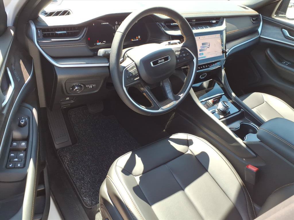 New 2026 Jeep Grand Cherokee Limited AWD/4WD image 18