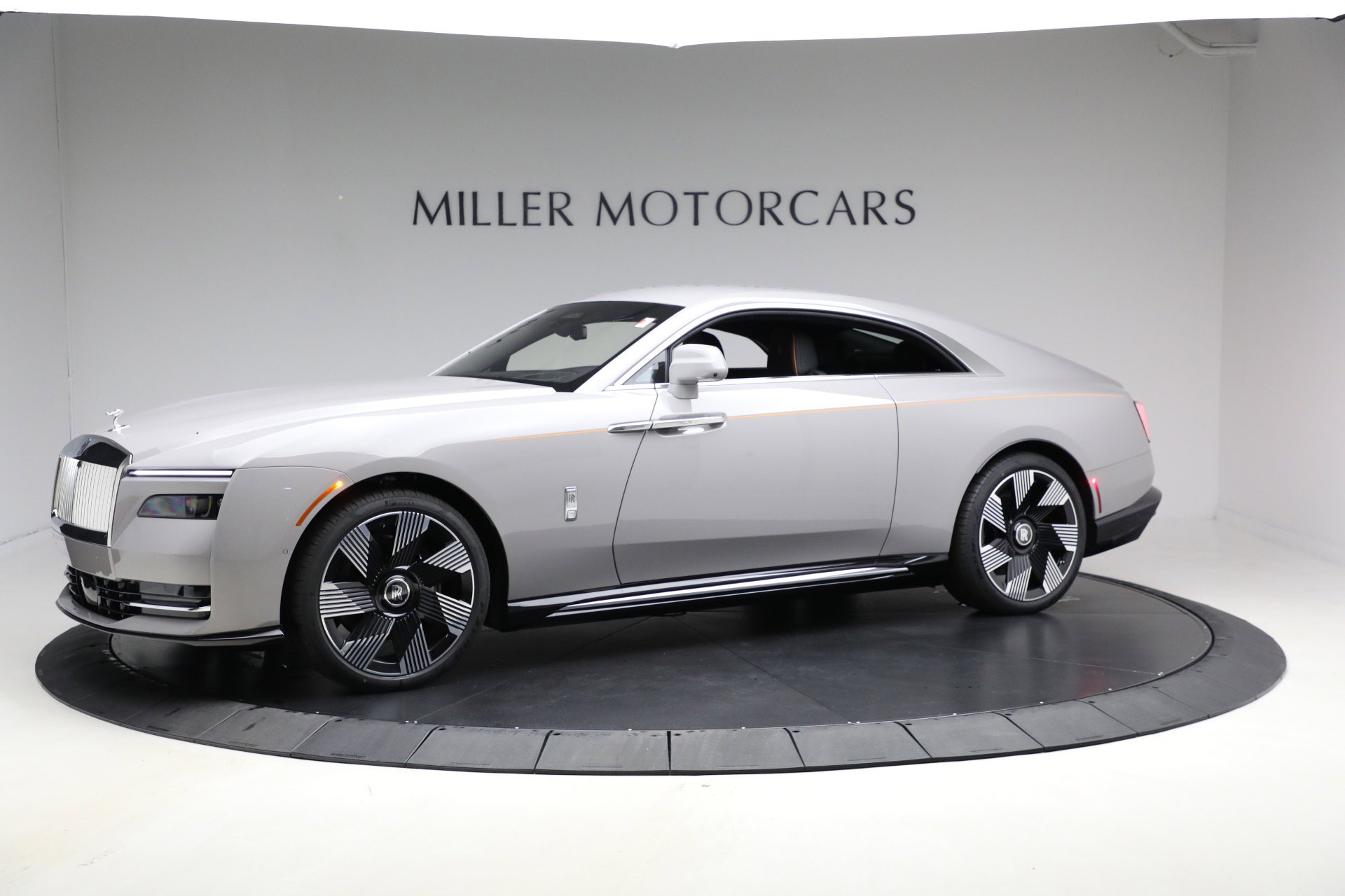 New 2026 Rolls-Royce Spectre image 5