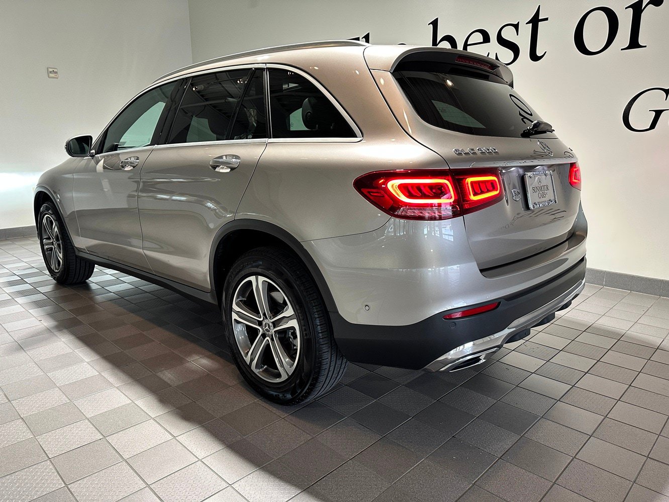 Used 2020 Mercedes-Benz GLC 300 4MATIC image 4