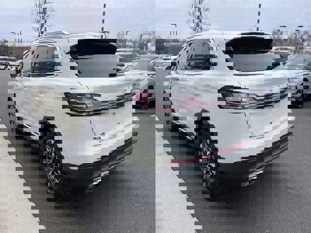 Used 2022 Lincoln Nautilus Reserve w/ Cargo Utility Package image 6