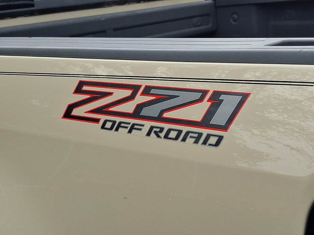 Used 2021 Chevrolet Colorado Z71 AWD/4WD image 33