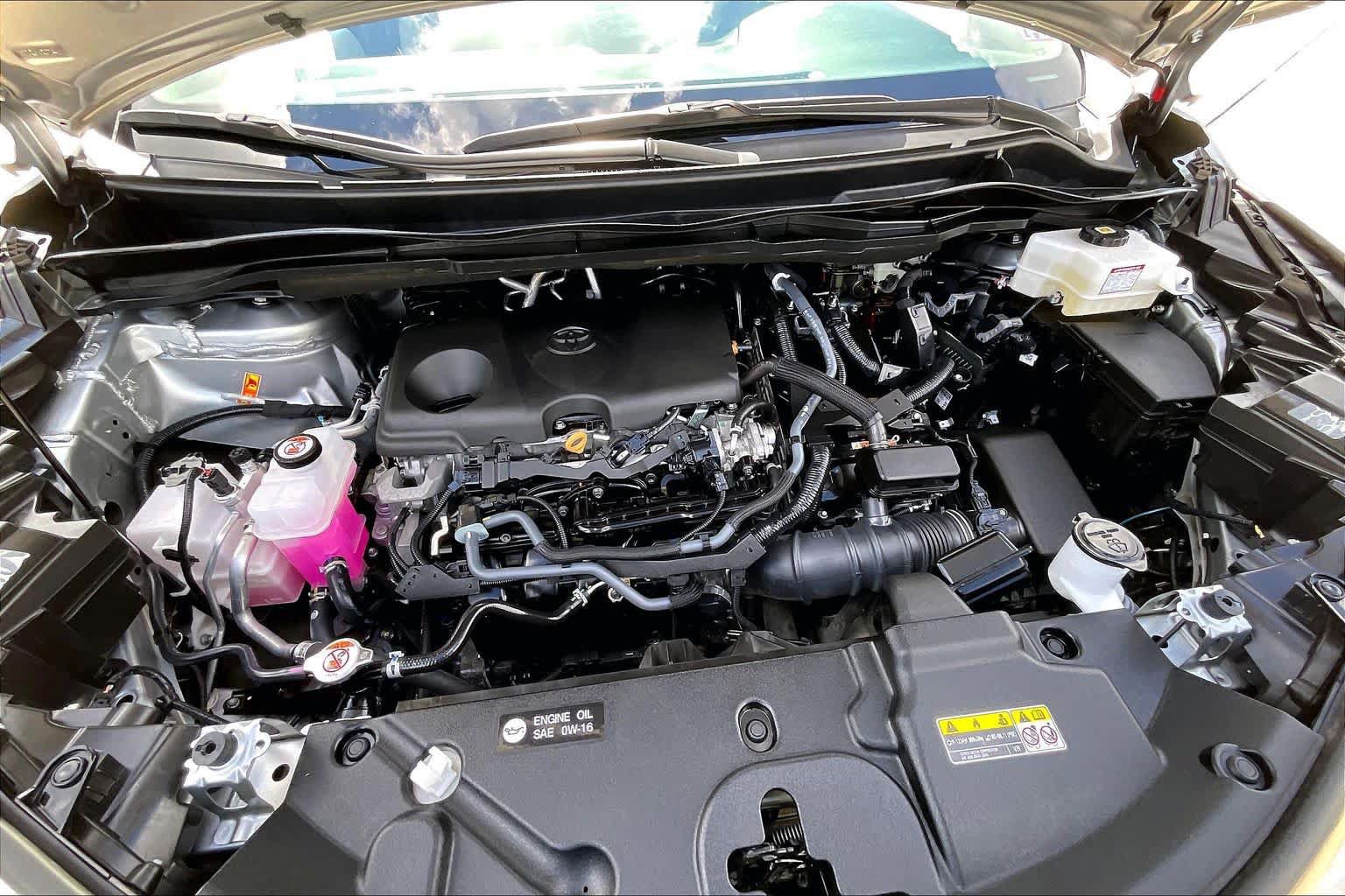 Used 2025 Toyota Sienna XLE FWD image 32
