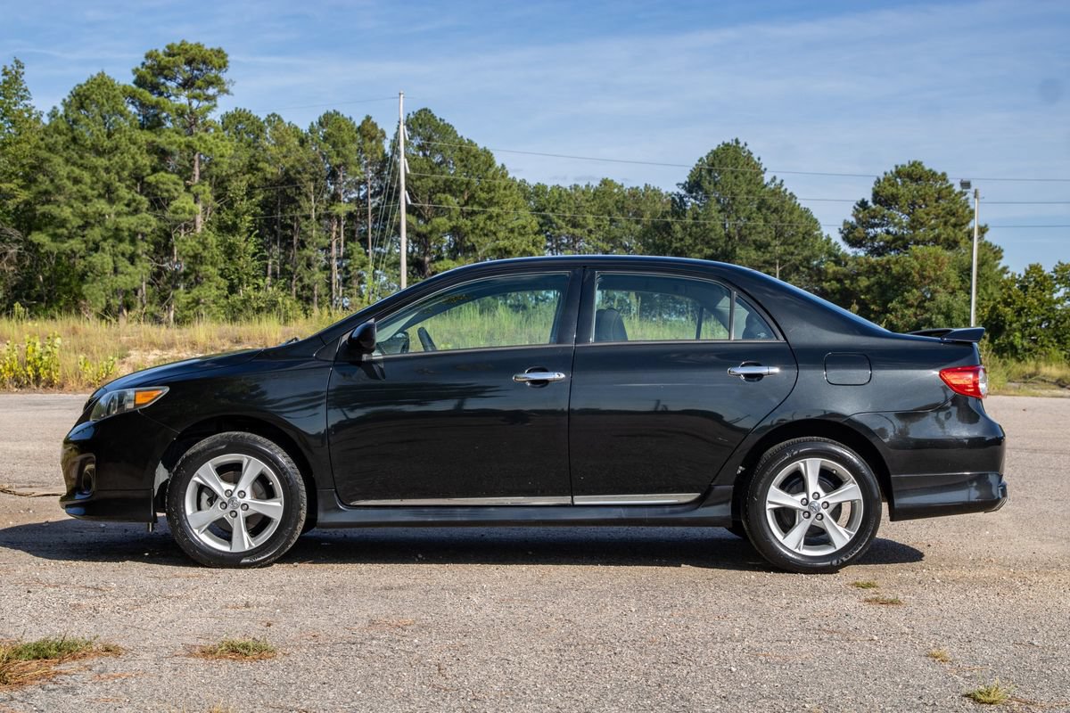 Used 2013 Toyota Corolla S FWD image 9
