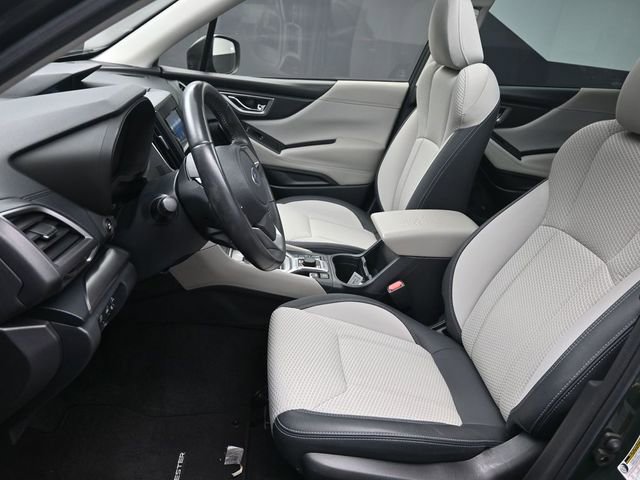 Used 2023 Subaru Forester Premium image 18