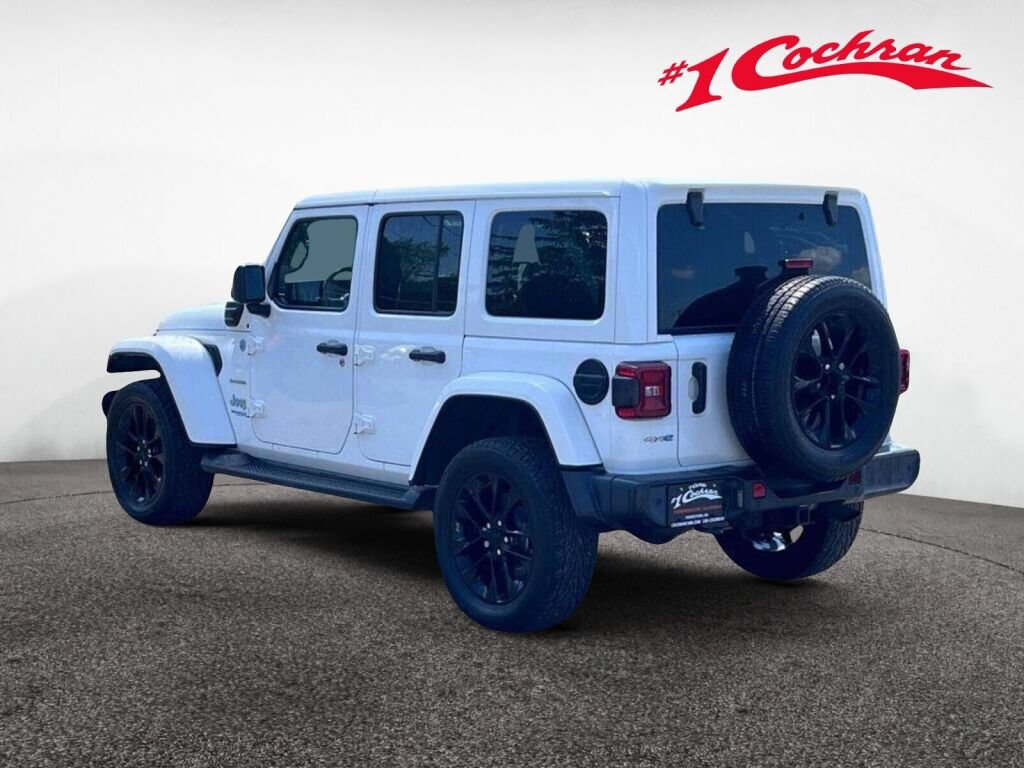 Used 2021 Jeep Wrangler Unlimited Sahara w/ Cold Weather Group AWD/4WD image 9