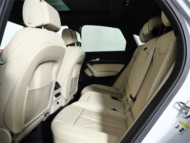 Used 2022 Audi Q5 2.0T Premium Plus w/ Premium Plus Package image 14
