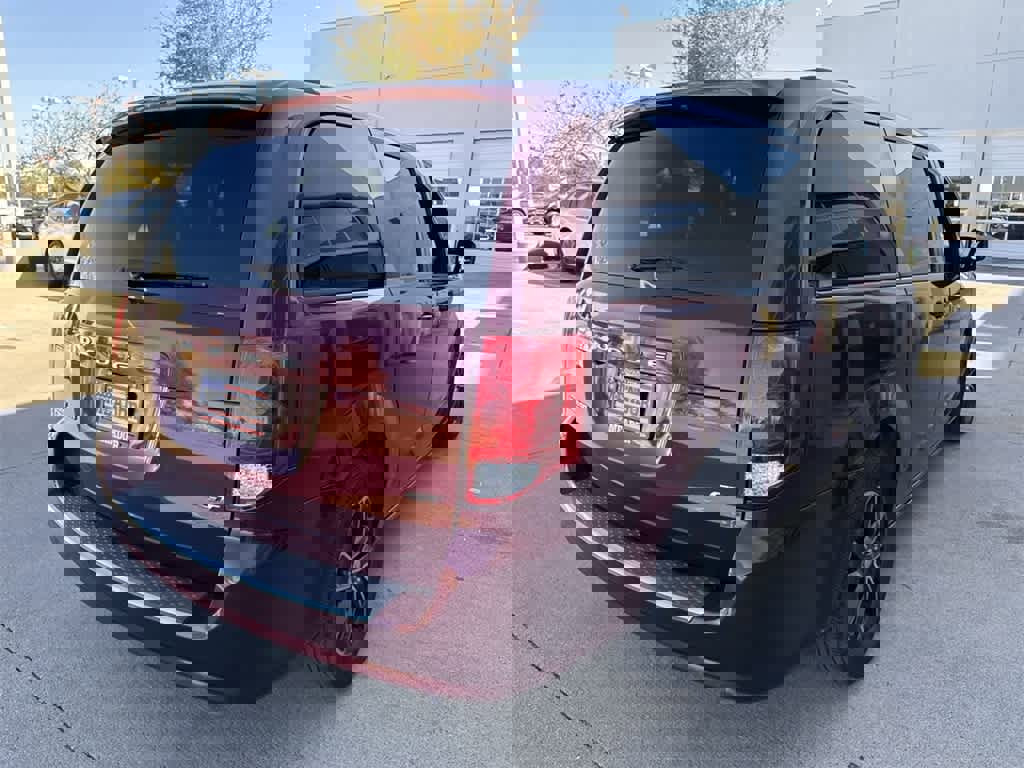 Used 2018 Dodge Grand Caravan GT image 6