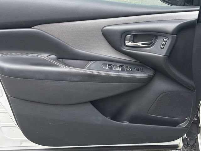 Used 2019 Nissan Murano SL w/ SL Technology Package FWD image 12
