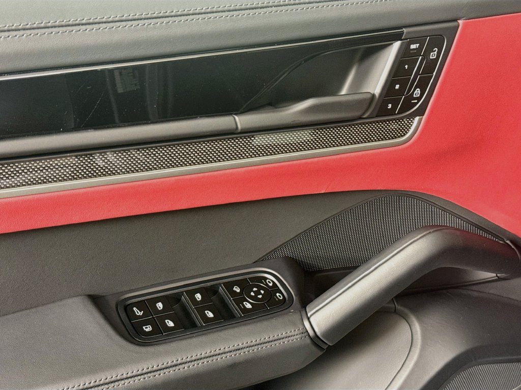 New 2026 Porsche Cayenne E-Hybrid AWD/4WD image 18