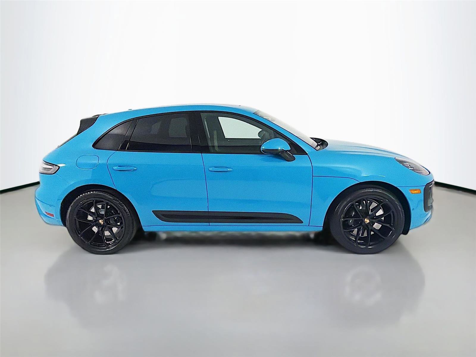 Used 2023 Porsche Macan GTS AWD/4WD image 28
