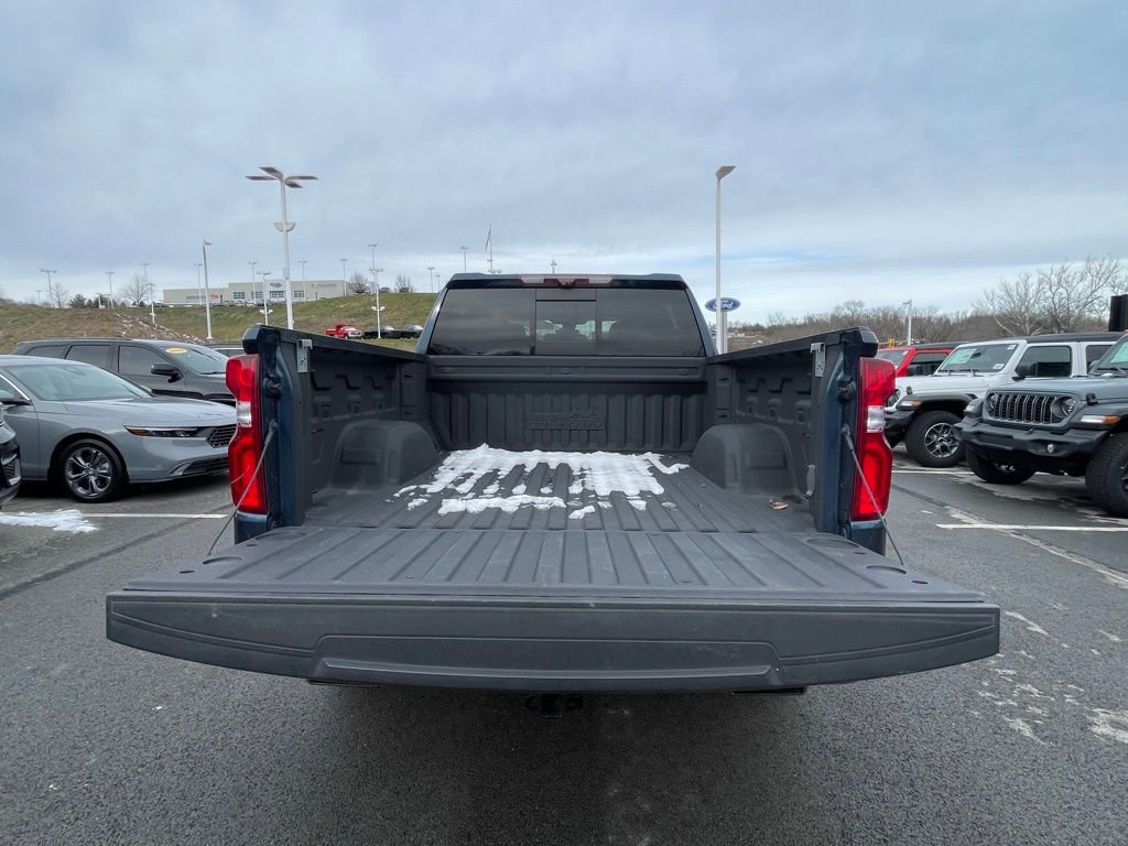 Used 2021 Chevrolet Silverado 1500 High Country w/ Technology Package image 22