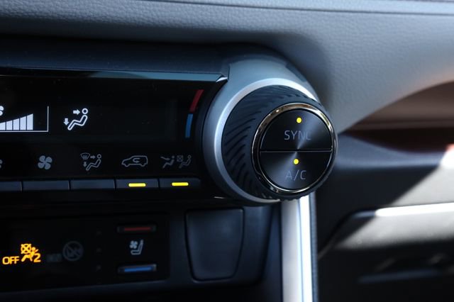 Used 2025 Toyota RAV4 Limited w/ Advanced Technology Package image 29