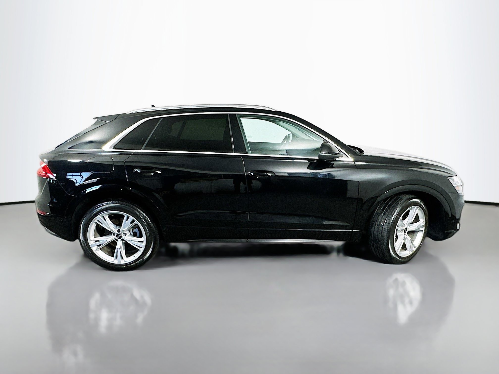 Certified 2023 Audi Q8 Premium w/ Convenience Package AWD/4WD image 10