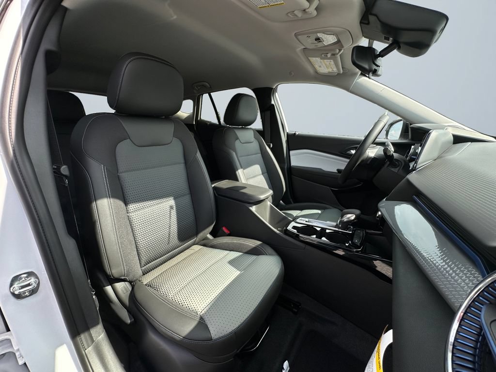 New 2026 Chevrolet Trax LT w/ Driver Confidence Package FWD image 15