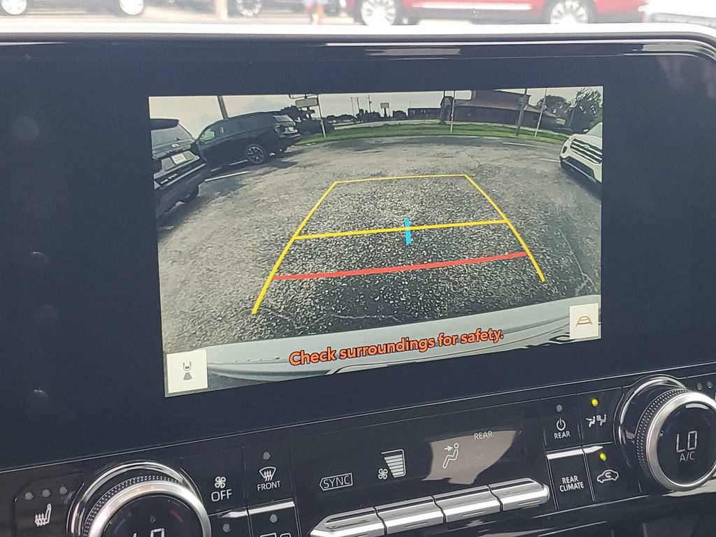 Used 2024 Toyota Highlander Limited AWD/4WD image 19