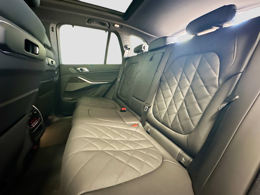 New 2026 BMW X5 xDrive40i AWD/4WD image 26