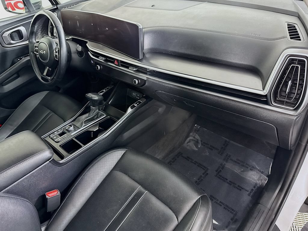 Certified 2024 Kia Sorento S AWD/4WD image 33
