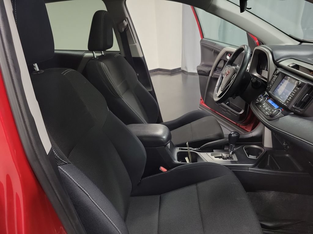 Used 2016 Toyota RAV4 XLE w/ Convenience Package AWD/4WD image 28