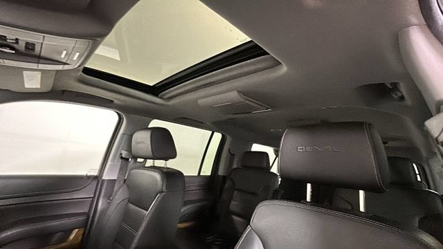 Used 2020 GMC Yukon XL Denali w/ Open Road Package AWD/4WD image 13