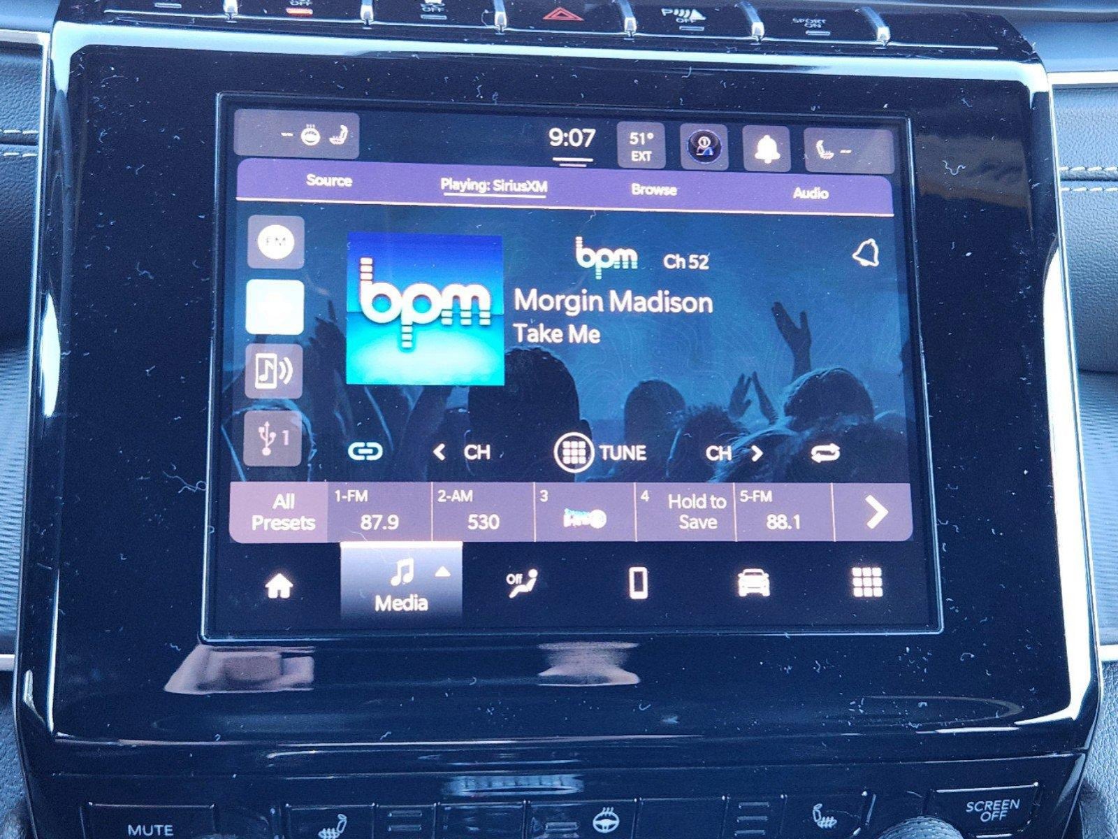 New 2025 Jeep Grand Cherokee Altitude image 25