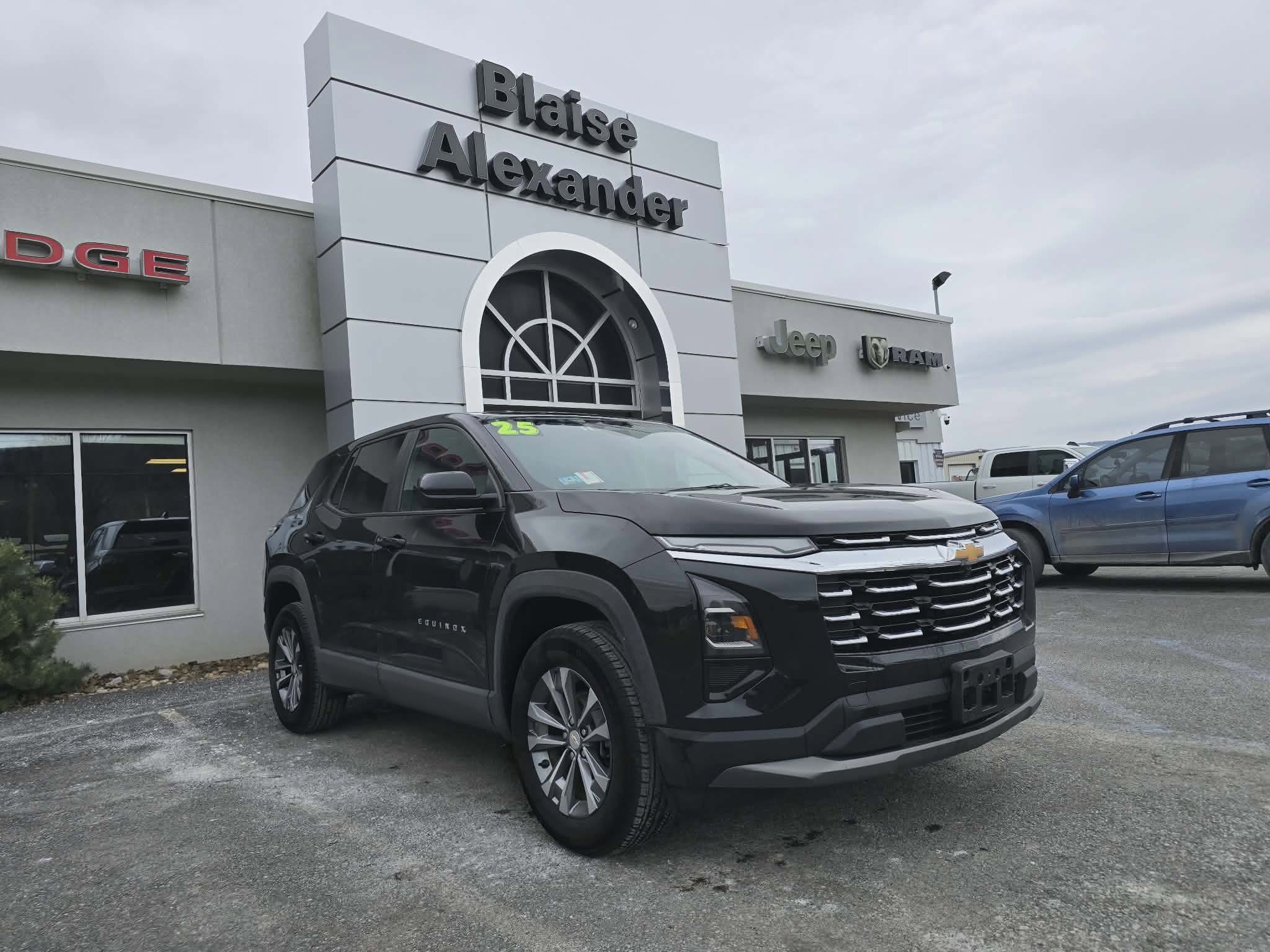 Used 2025 Chevrolet Equinox LT