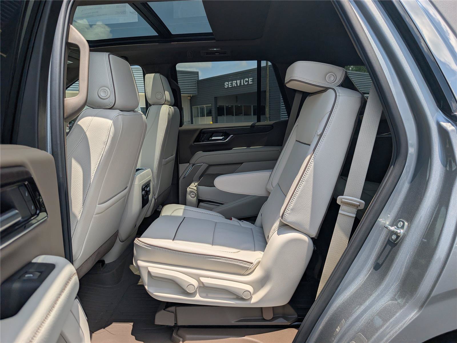 New 2026 GMC Yukon Denali w/ Sun & Power Step Package RWD image 19