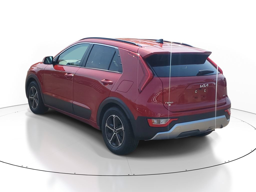 Certified 2023 Kia Niro EX FWD image 3