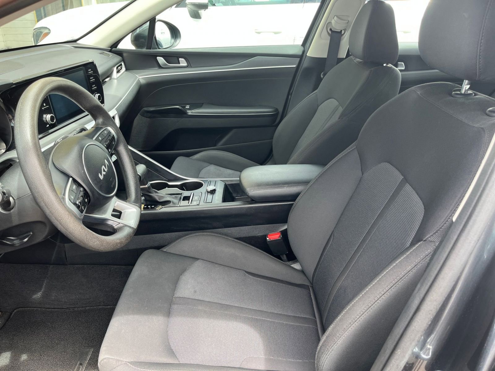 Used 2023 Kia K5 LXS image 25