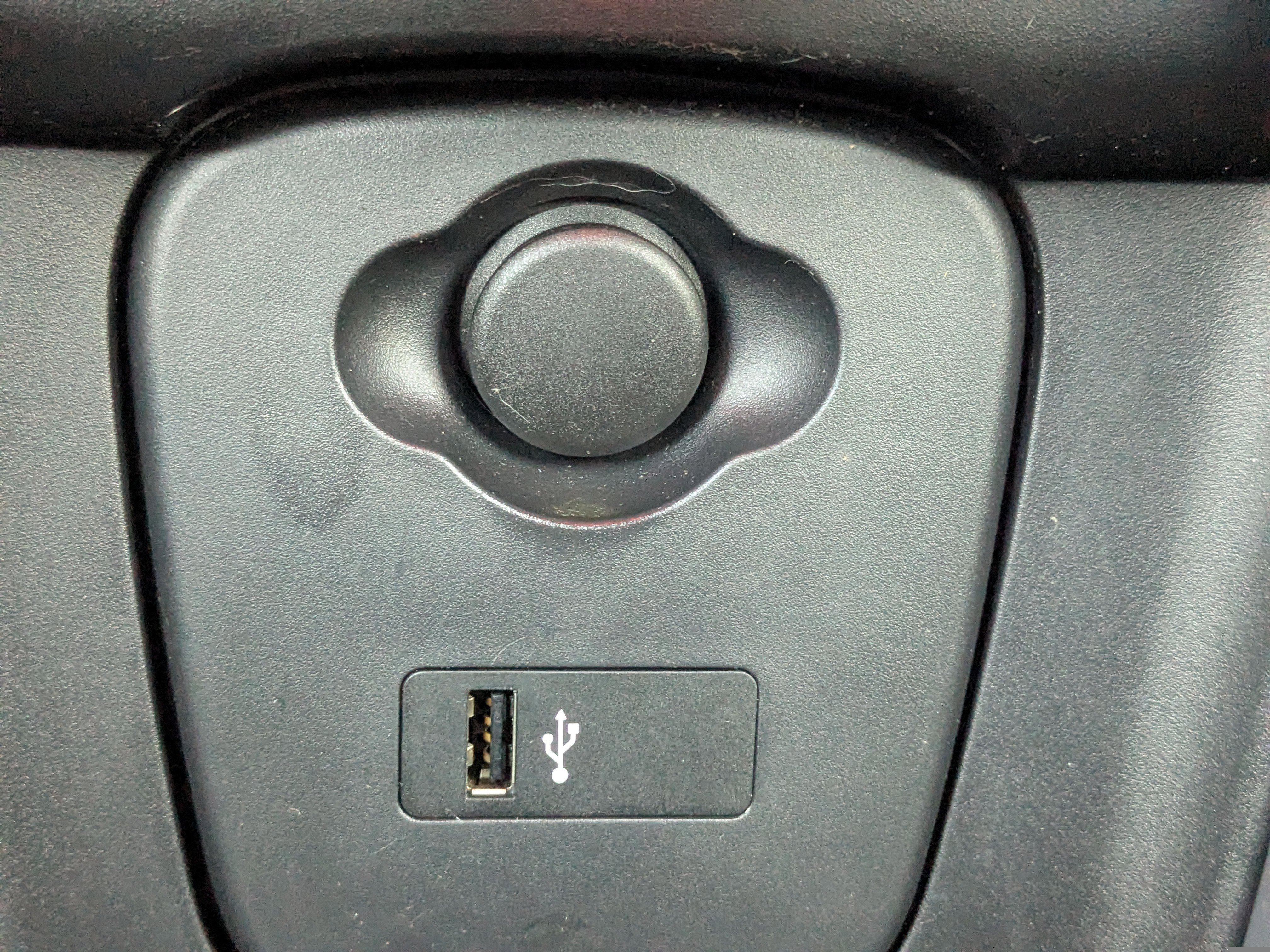 Used 2019 MINI Cooper Convertible image 26