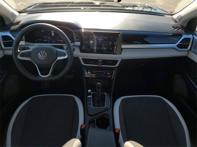 Used 2025 Volkswagen Taos SE image 15