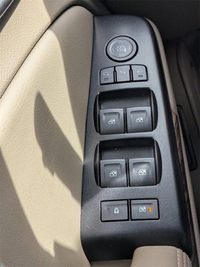 Used 2019 GMC Yukon SLT w/ Open Road Package image 28