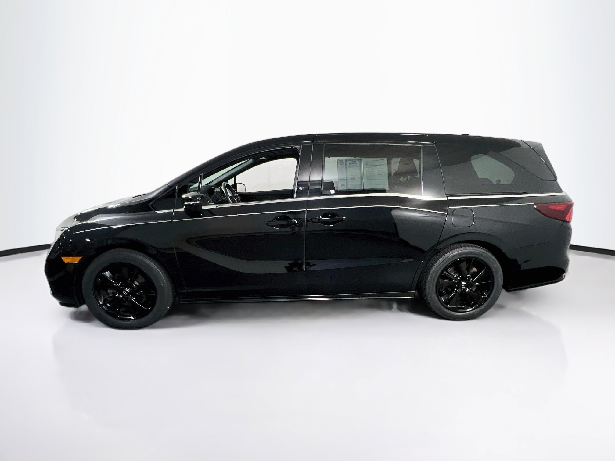 Used 2023 Honda Odyssey Sport image 8