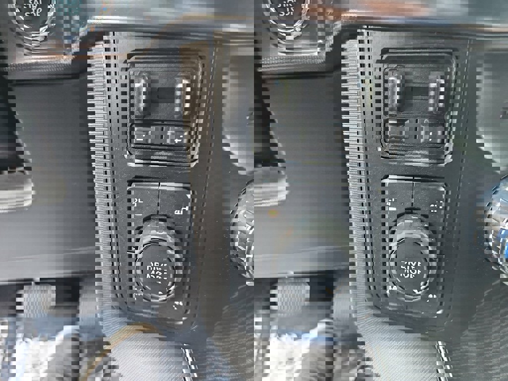 Used 2023 Ford F150 Platinum w/ Equipment Group 701A High image 19