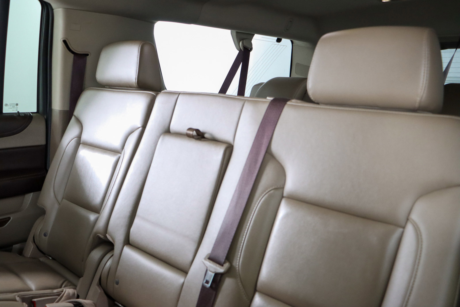 Used 2018 Chevrolet Suburban LT image 28