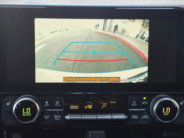 Certified 2024 Toyota Highlander XLE FWD image 13