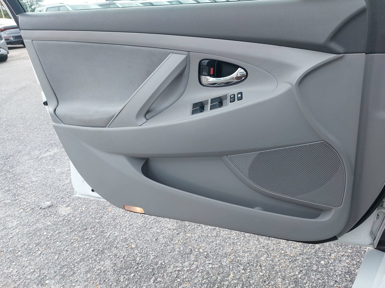 Used 2011 Toyota Camry LE w/ LE Extra-Value Pkg FWD image 27