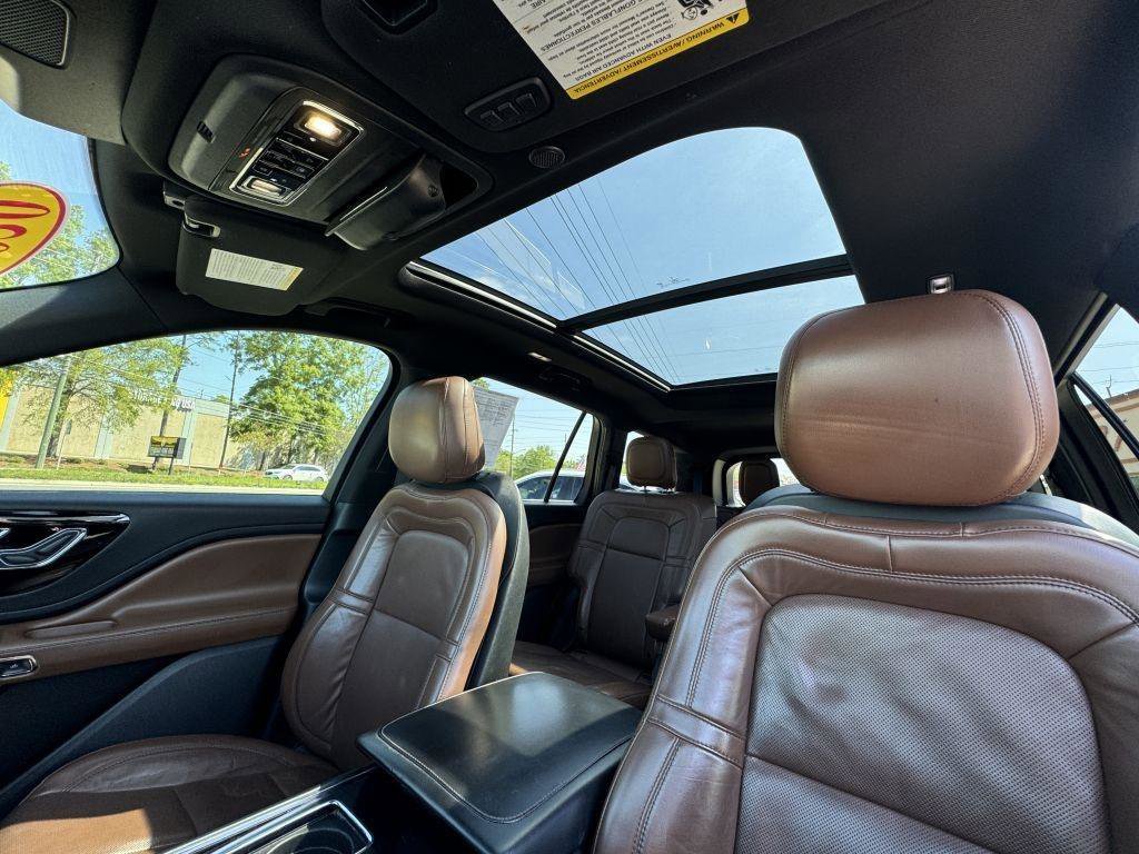 Used 2020 Lincoln Aviator Reserve w/ Elements Package Plus RWD image 15