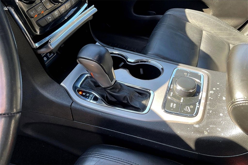 Used 2019 Jeep Grand Cherokee Limited image 14