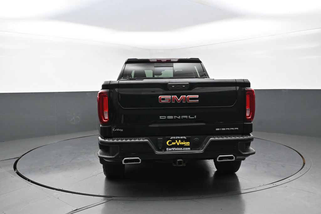 Used 2024 GMC Sierra 1500 Denali w/ Technology Package AWD/4WD image 5