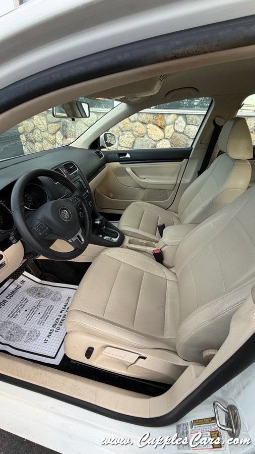 Used 2011 Volkswagen Jetta TDI FWD image 33