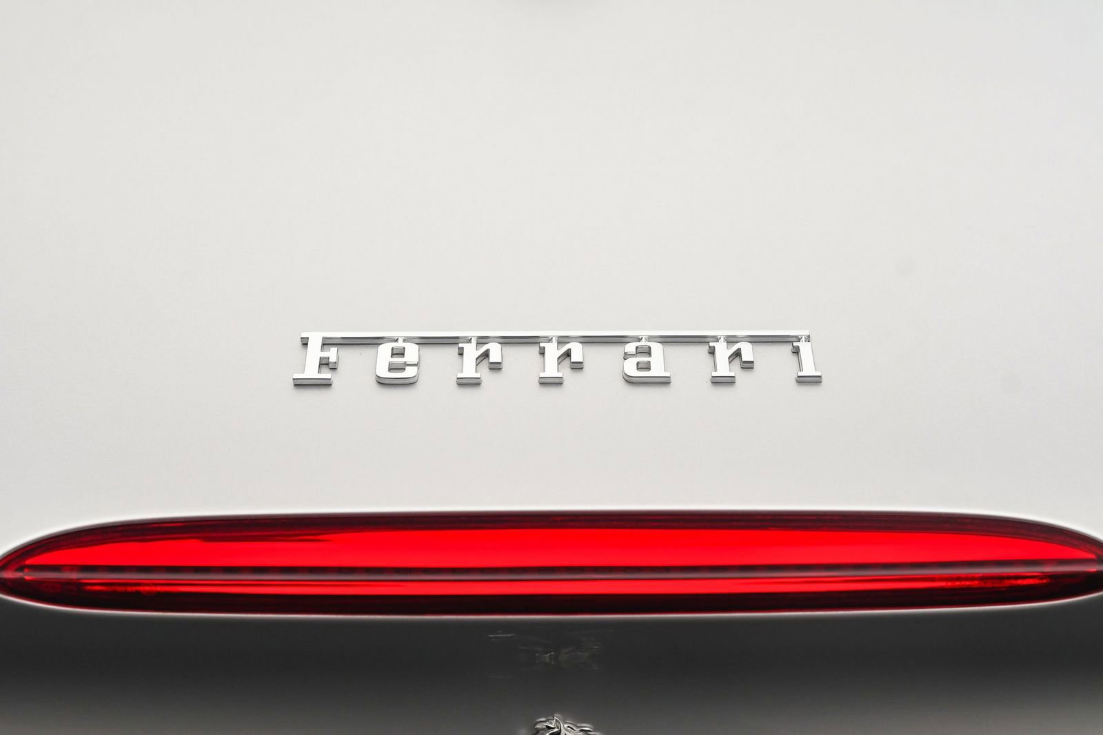 Used 2019 Ferrari Portofino image 25