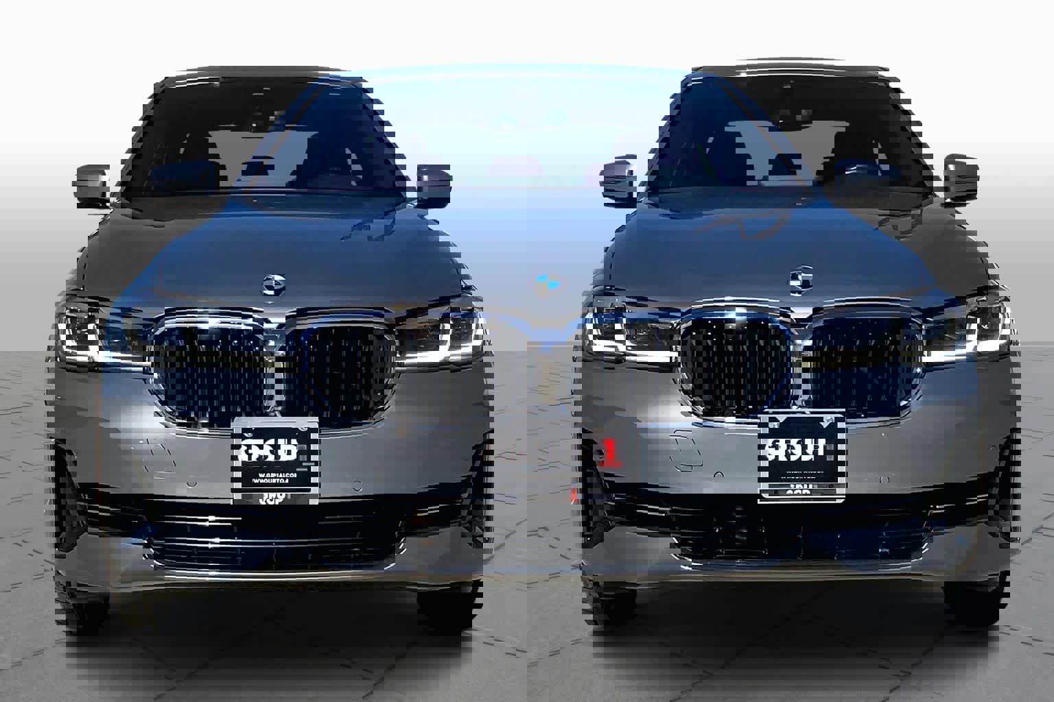 Used 2023 BMW 530i w/ Premium Package image 4