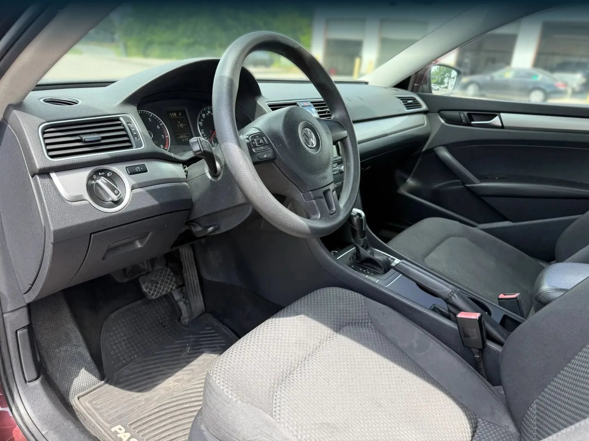 Used 2013 Volkswagen Passat 2.5 S FWD image 17