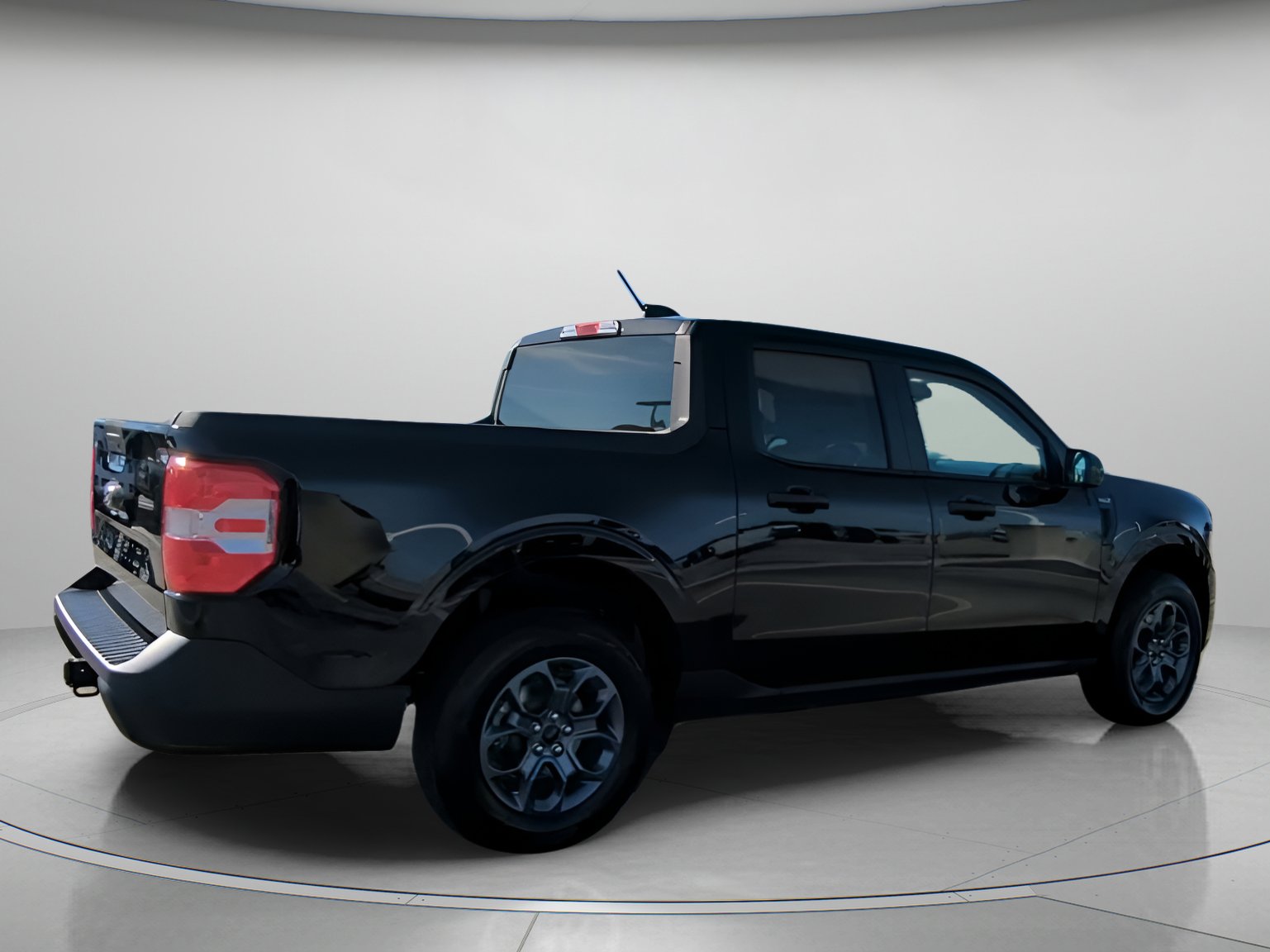 New 2026 Ford Maverick XLT w/ Equipment Group 301A AWD/4WD image 32