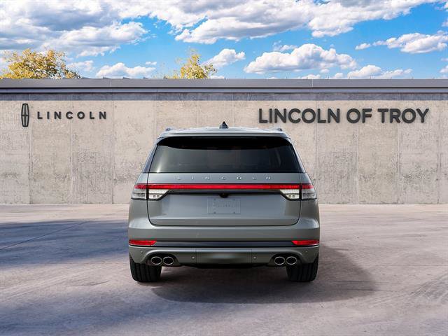 New 2027 Lincoln Aviator AWD image 7
