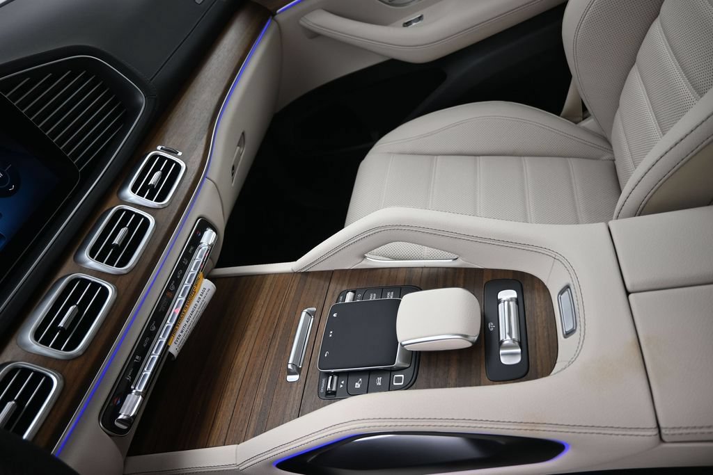 New 2026 Mercedes-Benz GLS 450 4MATIC image 16