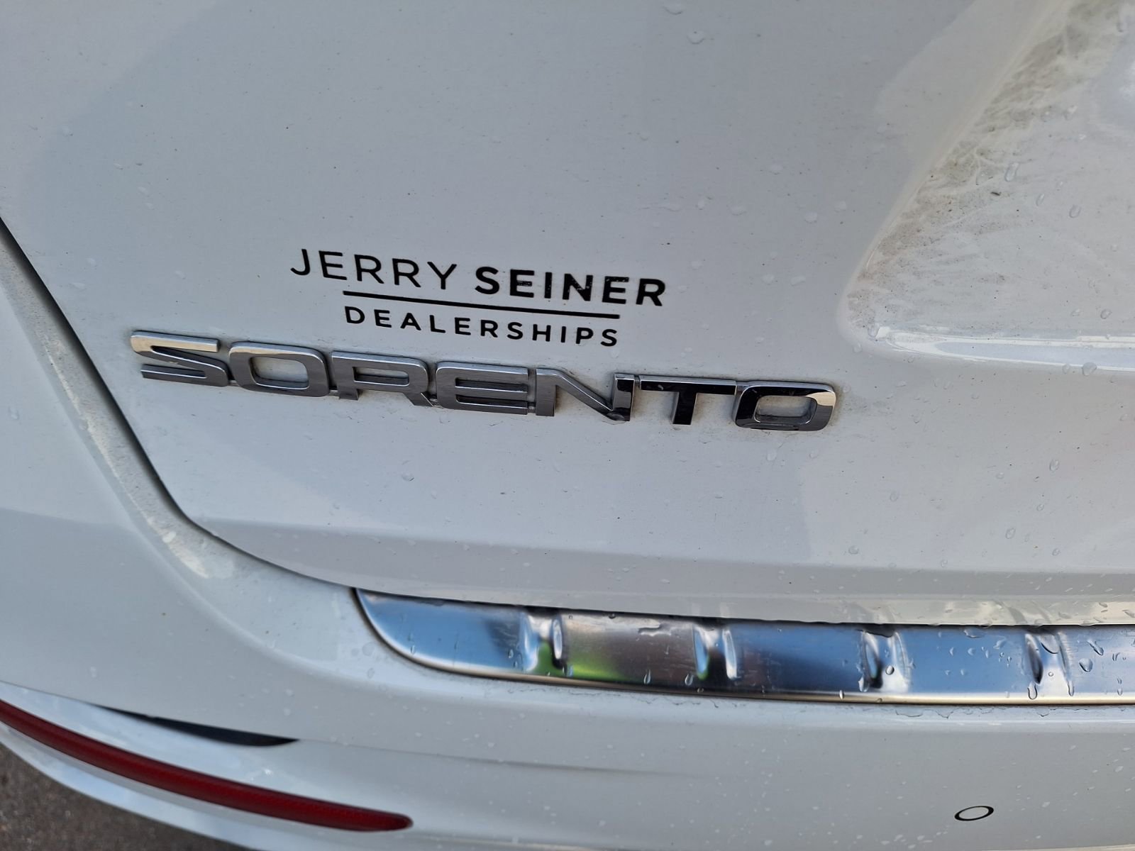 Used 2018 Kia Sorento SX image 13